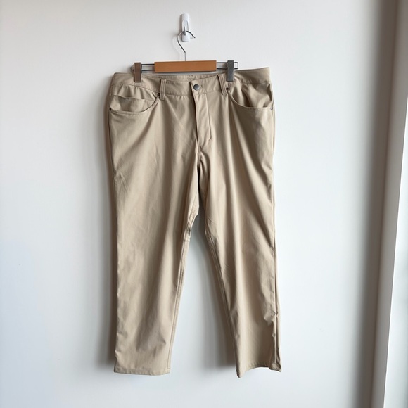 Lululemon ABC Pant Classic 30" *Warpstreme
Silverstone Size 36 - Picture 5 of 13